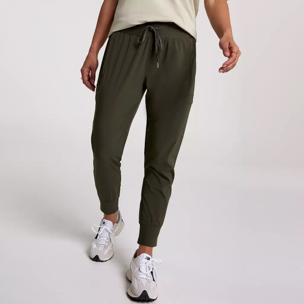 Calia by Carrie Underwood joggers